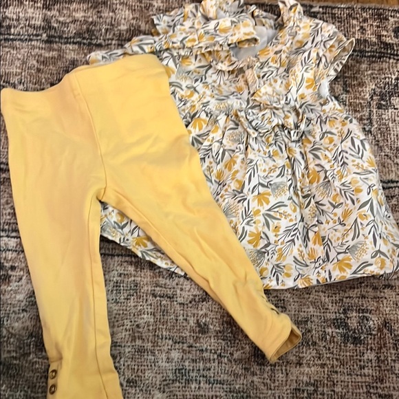 Tommy Bahama Floral Top and Yellow Leggings Set 6-9 Months - Picture 1 of 1